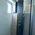 Theros Apartman *