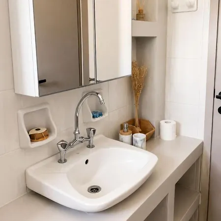 Theros Apartment *